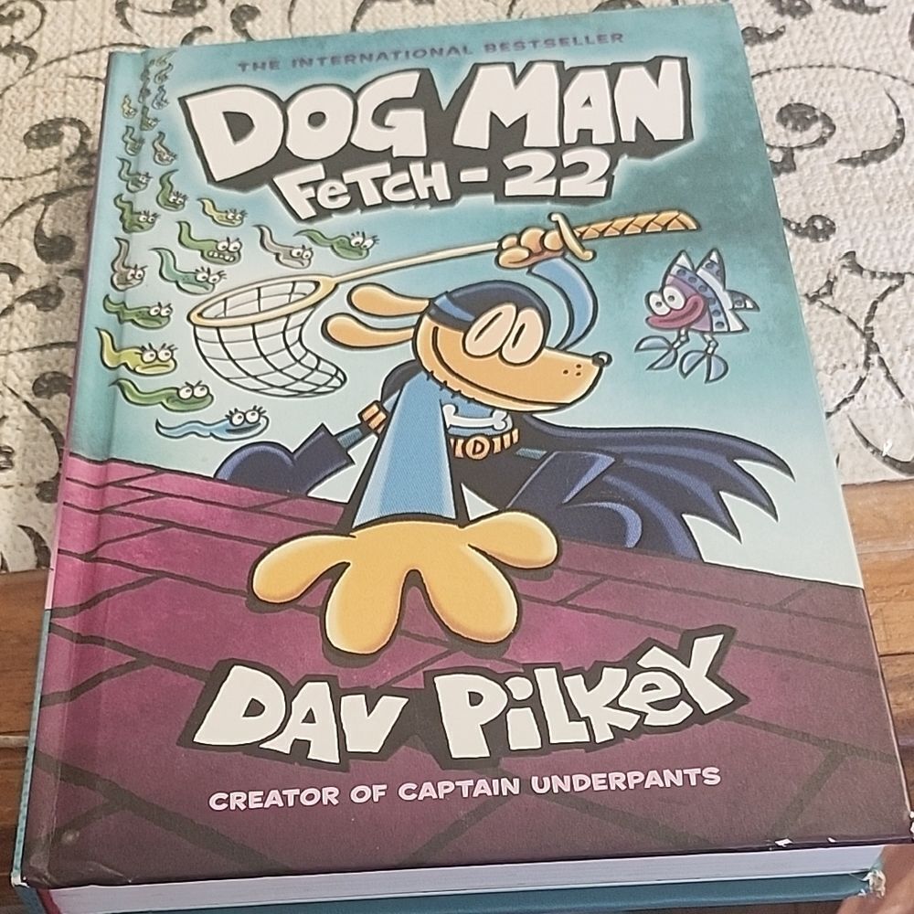 Scholastic Dog Man Fetch-22 - Blue and Purple Cover